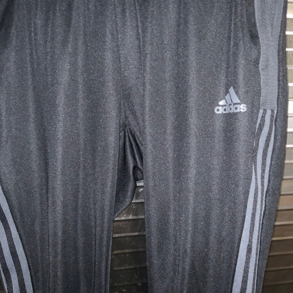 Adidas jogging pants - Picture 2 of 6